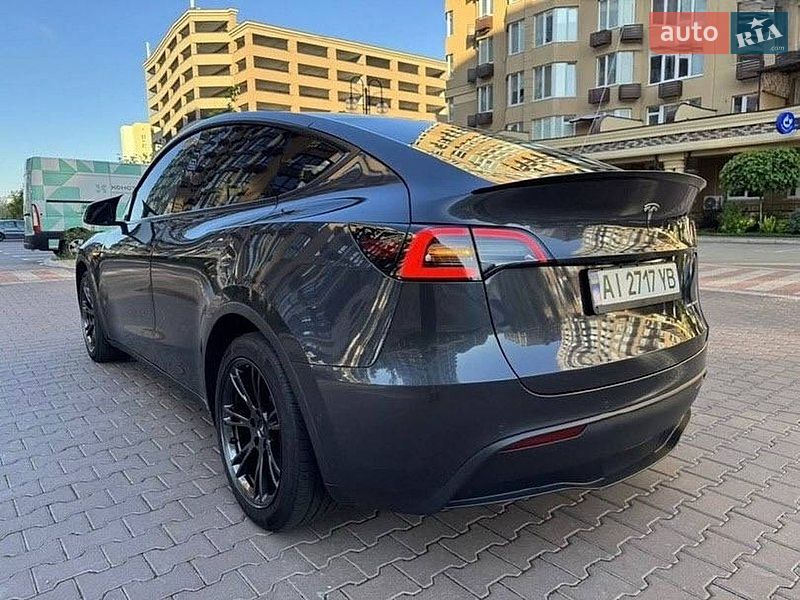 Внедорожник / Кроссовер Tesla Model Y 2020 в Киеве