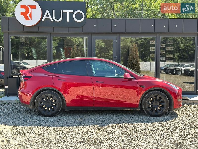 Позашляховик / Кросовер Tesla Model Y 2021 в Львові