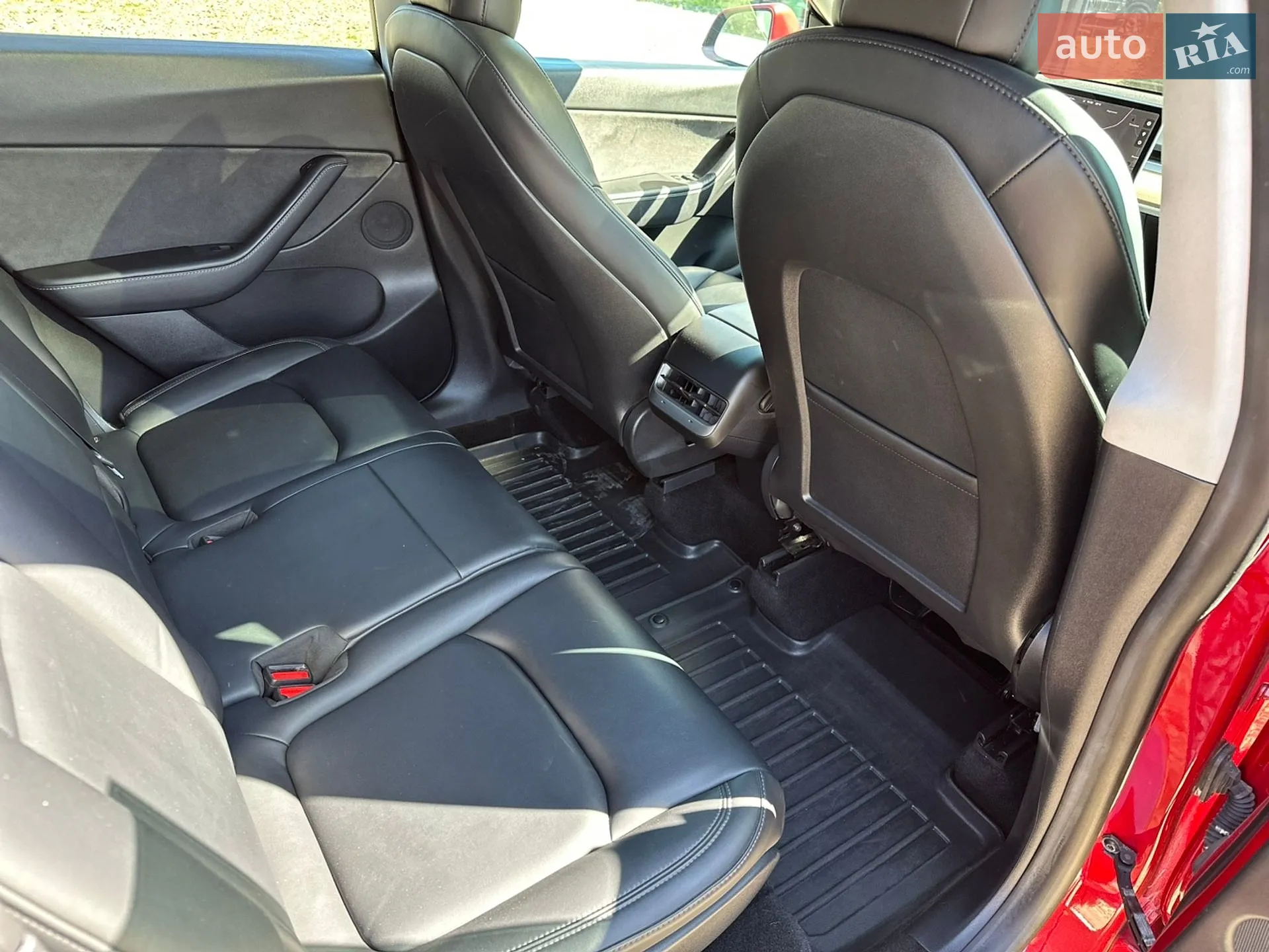 2021 Tesla Model Y - мініатюра 20