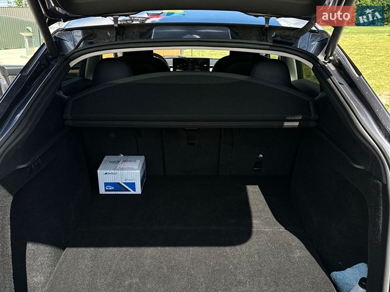 Позашляховик / Кросовер Tesla Model Y 2023 в Чорткові