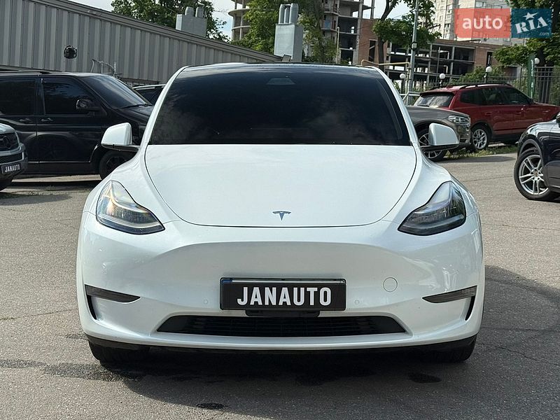 Позашляховик / Кросовер Tesla Model Y 2021 в Харкові