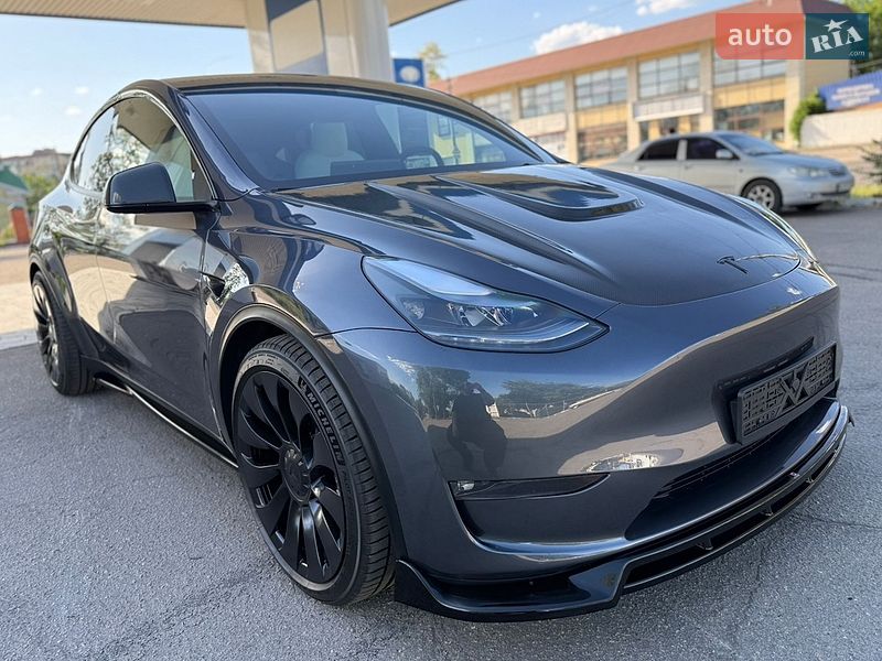 Tesla Model Y 2023 Tesla Model Y 2023