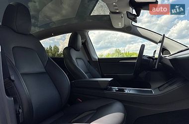 Внедорожник / Кроссовер Tesla Model Y 2023 в Ровно