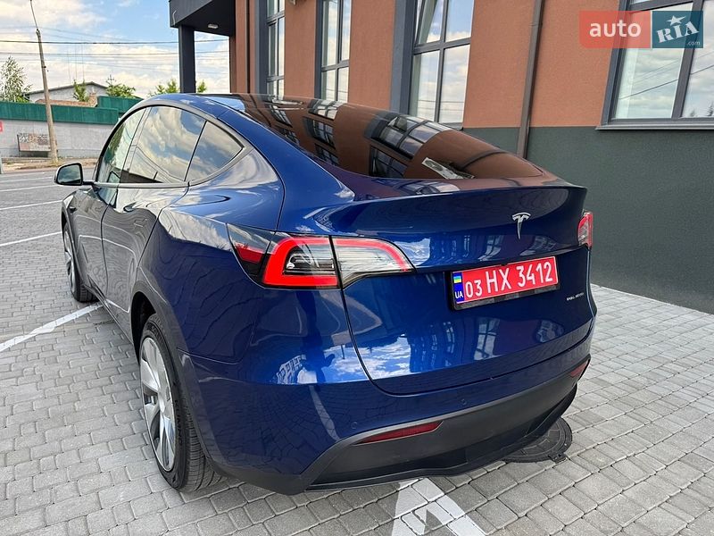 Внедорожник / Кроссовер Tesla Model Y 2021 в Ровно