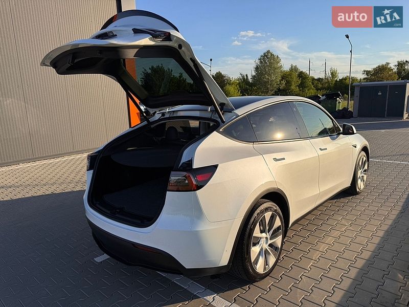 Внедорожник / Кроссовер Tesla Model Y 2023 в Виннице фото 4 Внедорожник / Кроссовер Tesla Model Y 2023 в Виннице