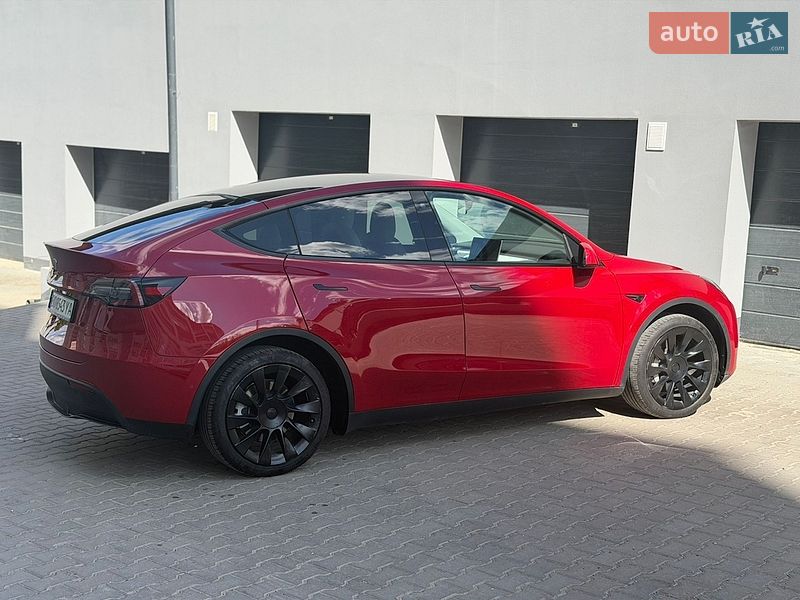 Позашляховик / Кросовер Tesla Model Y 2021 в Тернополі