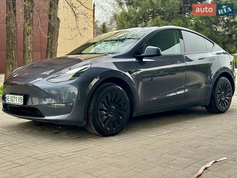 Позашляховик / Кросовер Tesla Model Y 2023 в Дніпрі