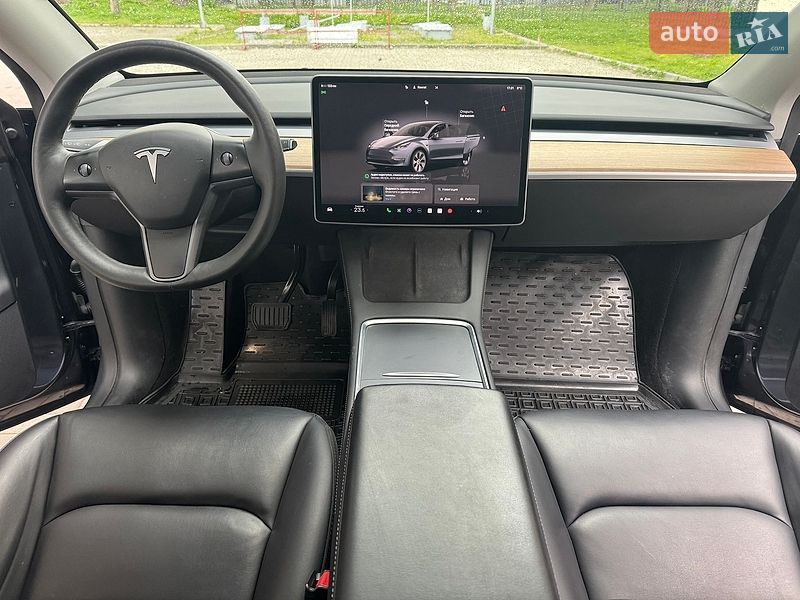 Позашляховик / Кросовер Tesla Model Y 2023 в Дніпрі