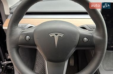 Позашляховик / Кросовер Tesla Model Y 2023 в Івано-Франківську фото 18 Позашляховик / Кросовер Tesla Model Y 2023 в Івано-Франківську