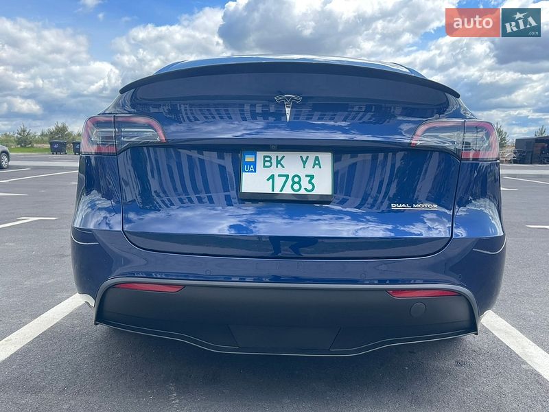 Внедорожник / Кроссовер Tesla Model Y 2022 в Ровно