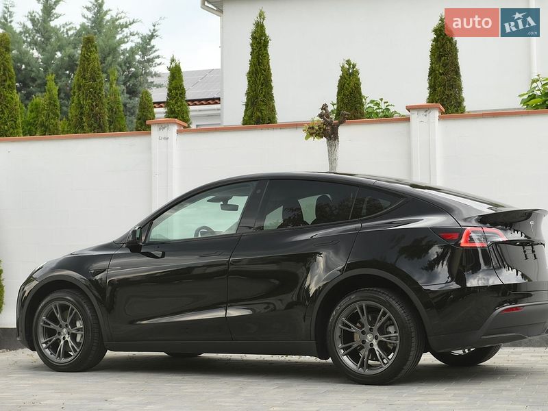 Внедорожник / Кроссовер Tesla Model Y 2023 в Одессе