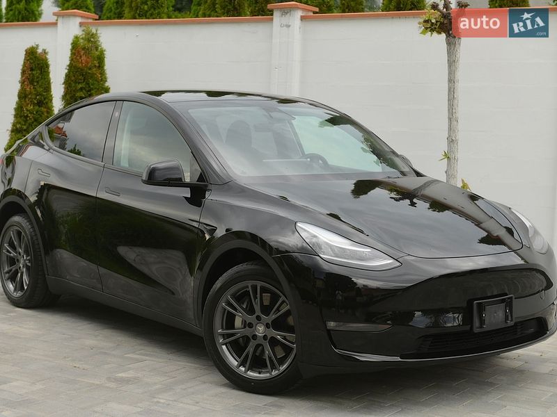 Внедорожник / Кроссовер Tesla Model Y 2023 в Одессе