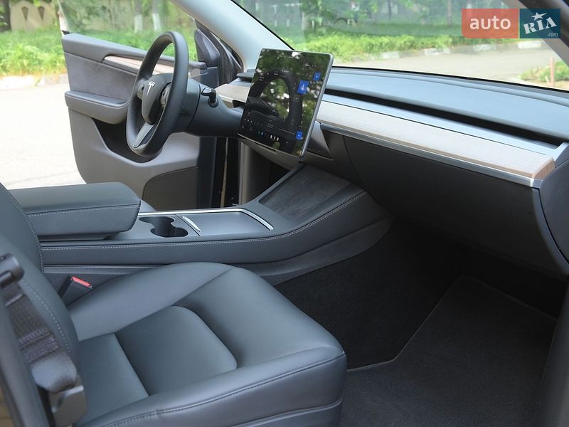 Внедорожник / Кроссовер Tesla Model Y 2023 в Одессе