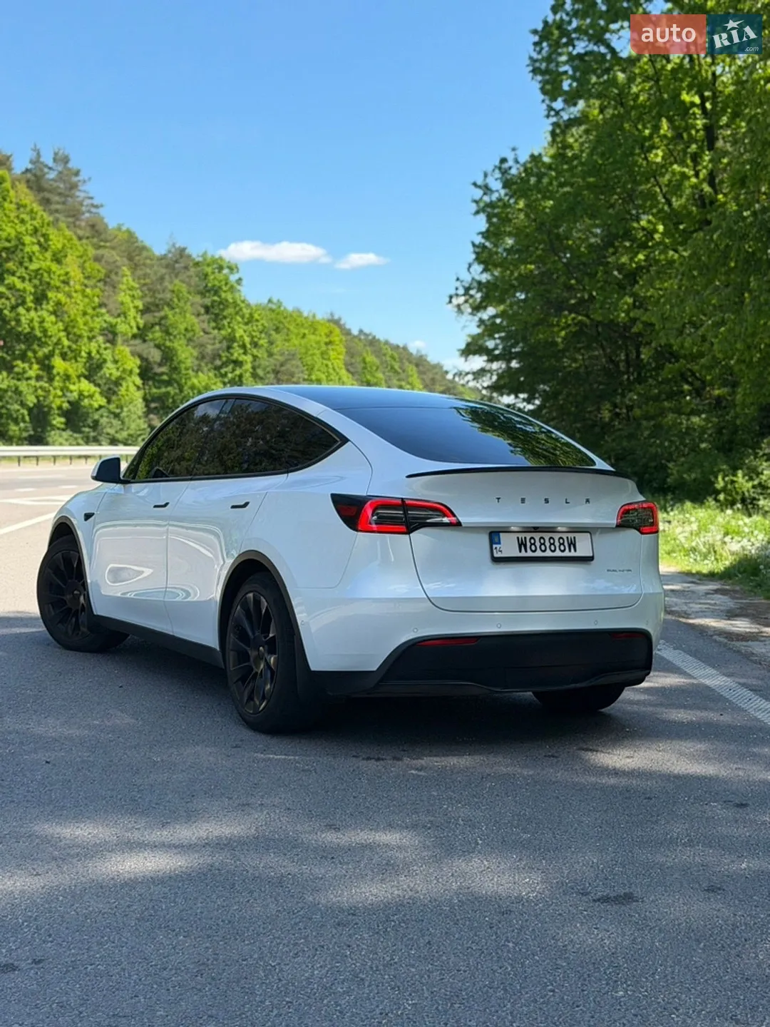 2021 Tesla Model Y - мініатюра 8