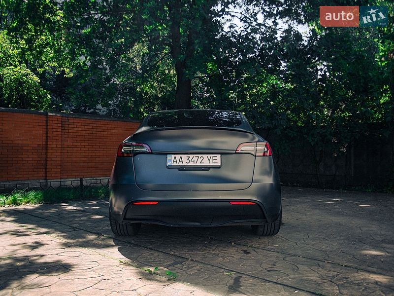 Внедорожник / Кроссовер Tesla Model Y 2022 в Киеве