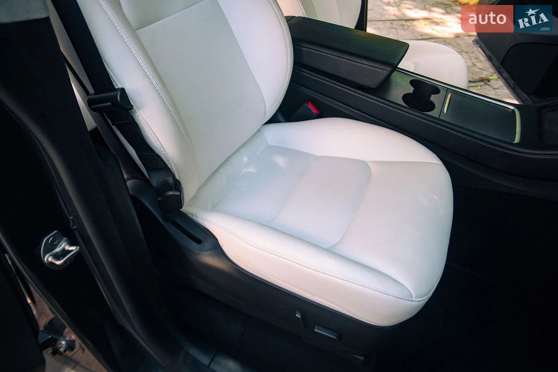 2022 Tesla Model Y - мініатюра 12
