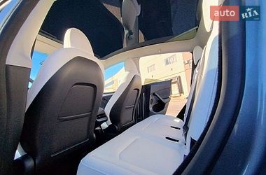 Внедорожник / Кроссовер Tesla Model Y 2024 в Житомире
