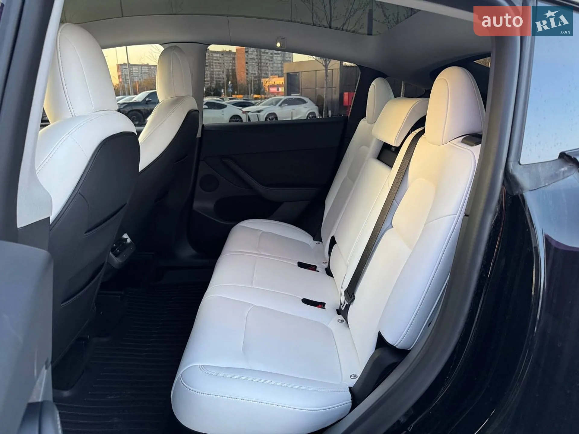 2022 Tesla Model Y - мініатюра 12