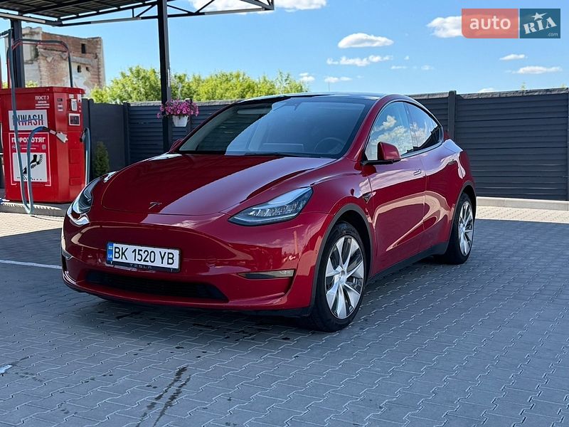 Позашляховик / Кросовер Tesla Model Y 2022 в Дубні