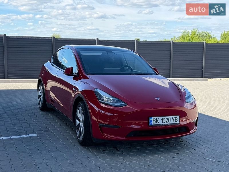Позашляховик / Кросовер Tesla Model Y 2022 в Дубні