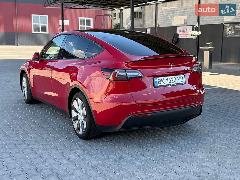 Позашляховик / Кросовер Tesla Model Y 2022 в Дубні