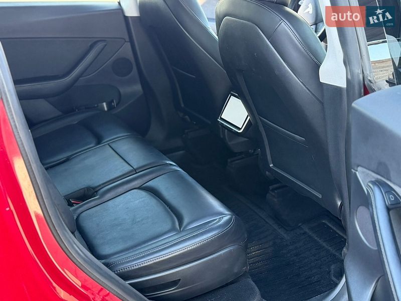 Позашляховик / Кросовер Tesla Model Y 2022 в Дубні