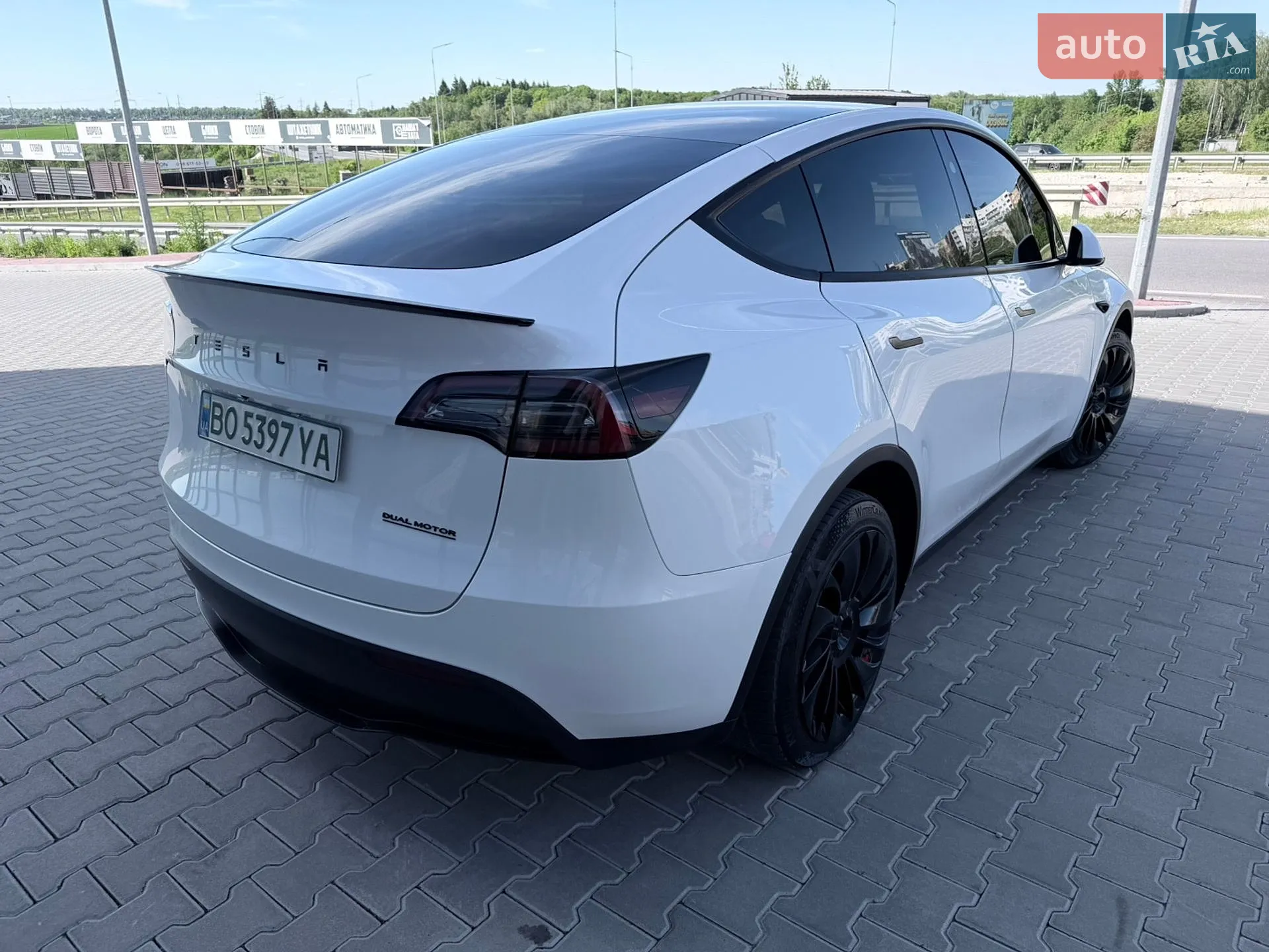 2023 Tesla Model Y - мініатюра 9