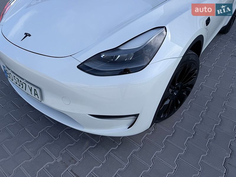 Позашляховик / Кросовер Tesla Model Y 2023 в Тернополі
