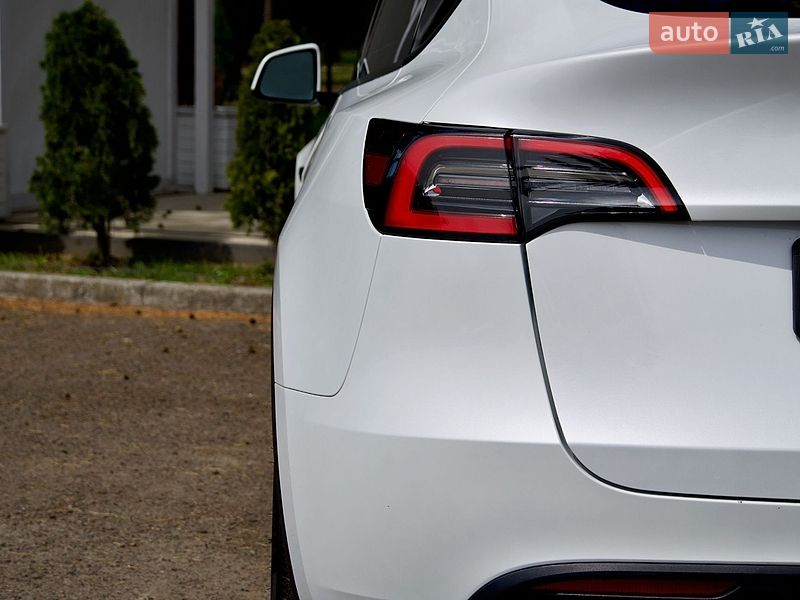 Позашляховик / Кросовер Tesla Model Y 2023 в Львові фото 42 Позашляховик / Кросовер Tesla Model Y 2023 в Львові
