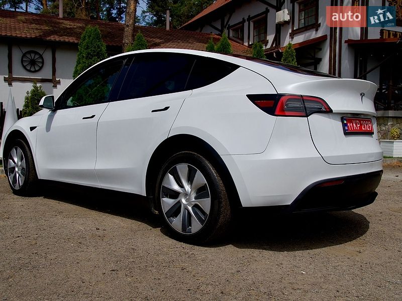 Позашляховик / Кросовер Tesla Model Y 2023 в Львові фото 31 Позашляховик / Кросовер Tesla Model Y 2023 в Львові