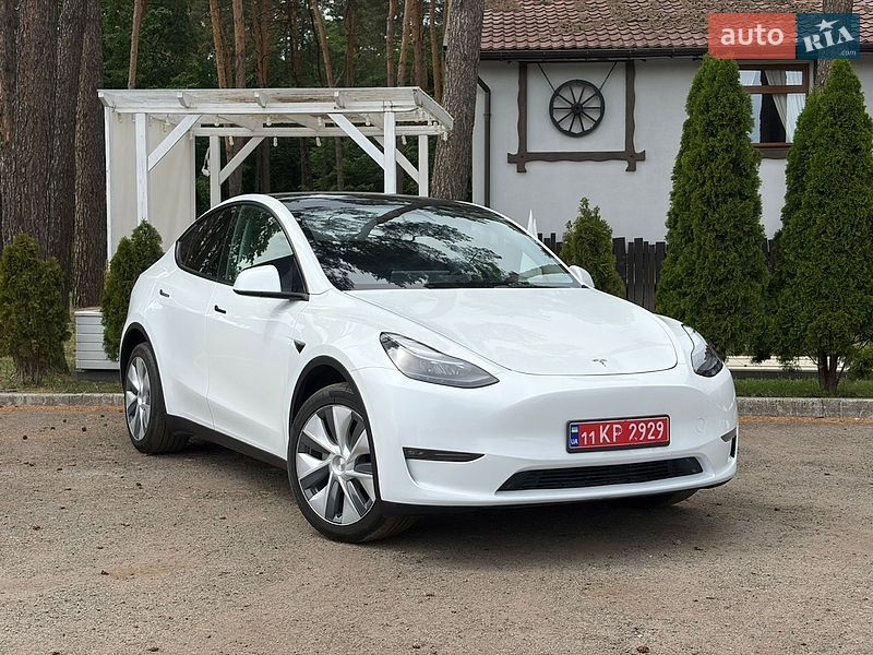 Позашляховик / Кросовер Tesla Model Y 2023 в Львові фото 6 Позашляховик / Кросовер Tesla Model Y 2023 в Львові