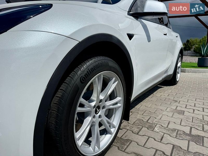 Позашляховик / Кросовер Tesla Model Y 2022 в Білій Церкві