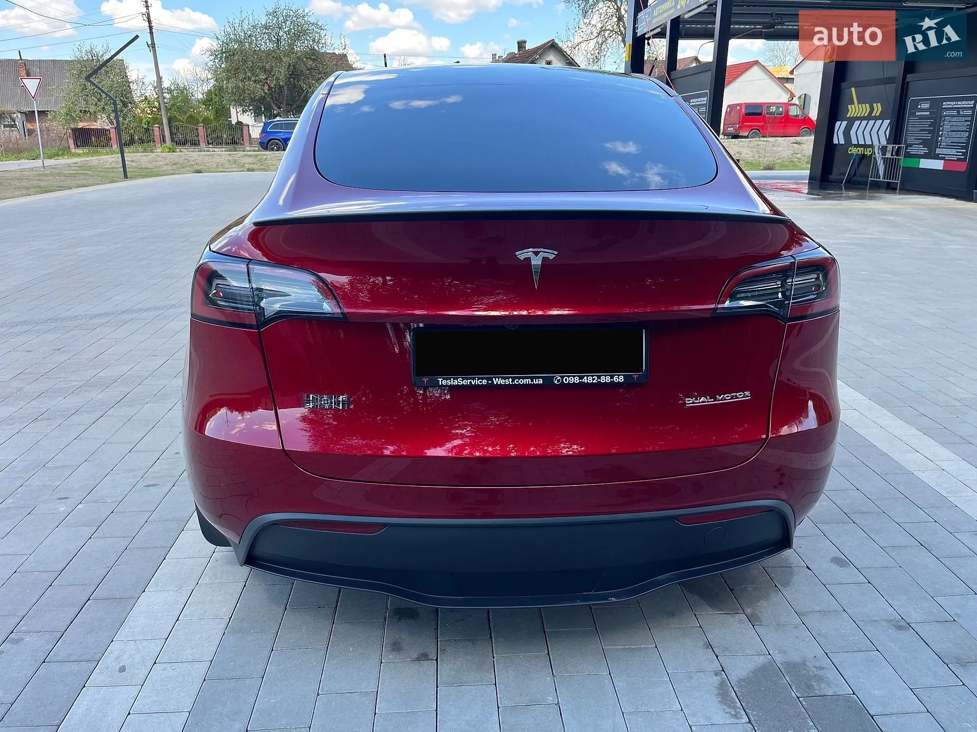 2024 Tesla Model Y - мініатюра 6