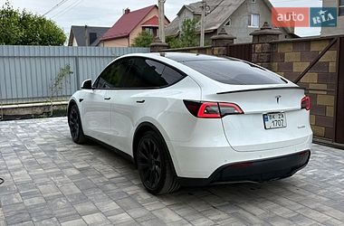 Позашляховик / Кросовер Tesla Model Y 2020 в Костопілі