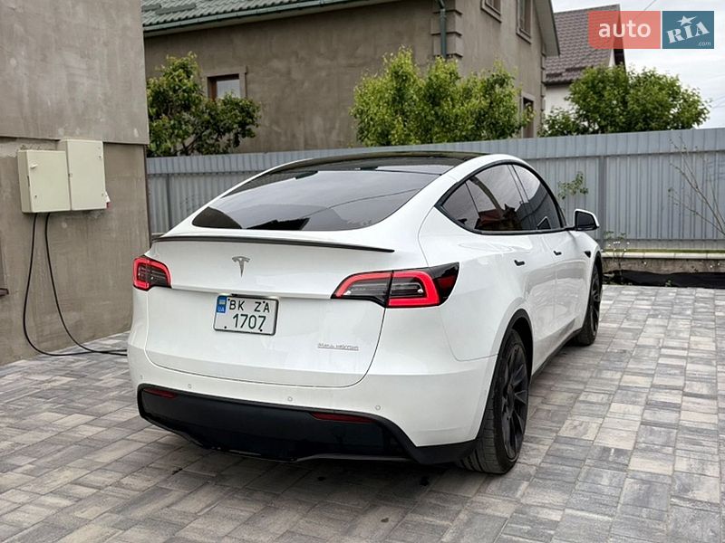 Внедорожник / Кроссовер Tesla Model Y 2020 в Костополе