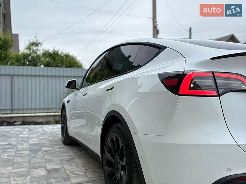 Позашляховик / Кросовер Tesla Model Y 2020 в Костопілі