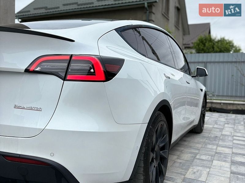 Позашляховик / Кросовер Tesla Model Y 2020 в Костопілі