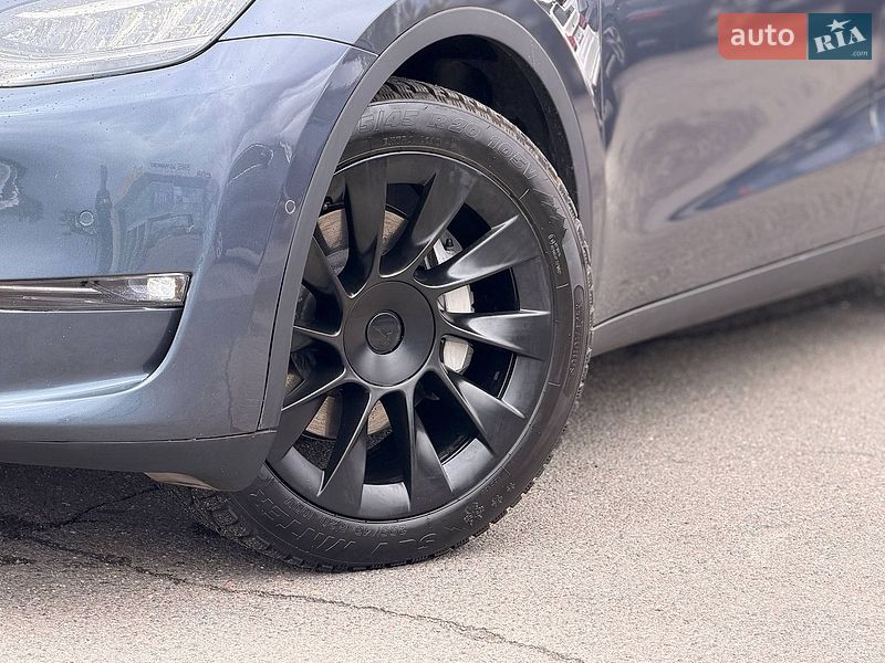 Внедорожник / Кроссовер Tesla Model Y 2022 в Кривом Роге