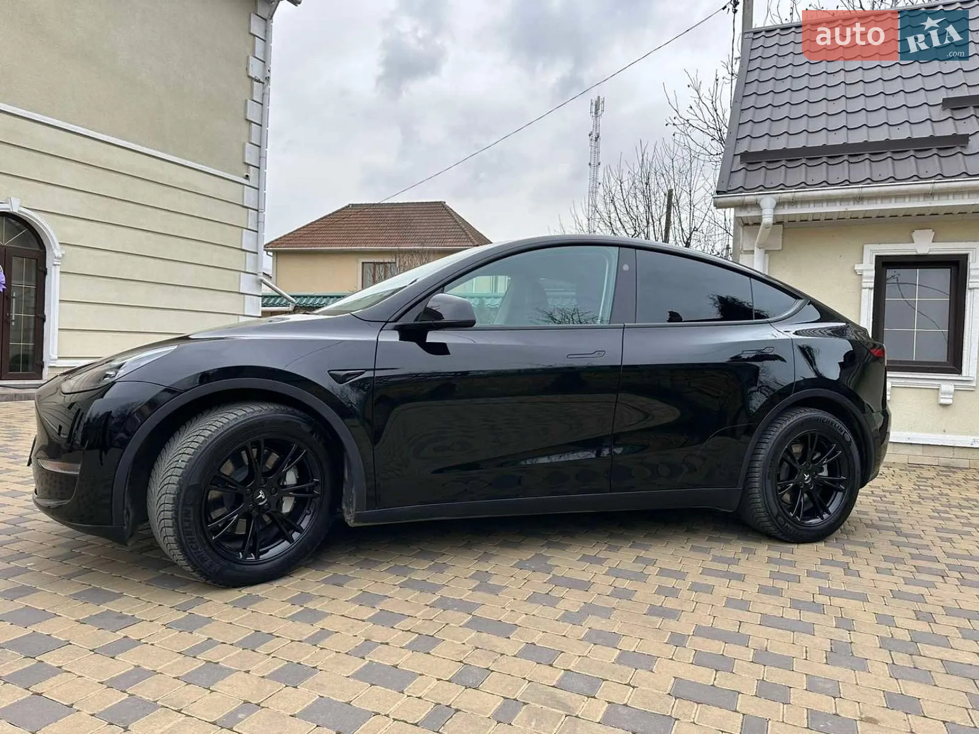 2024 Tesla Model Y - мініатюра 4