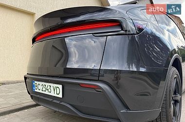 Позашляховик / Кросовер Tesla Model Y 2025 в Львові