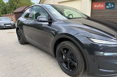Позашляховик / Кросовер Tesla Model Y 2025 в Львові