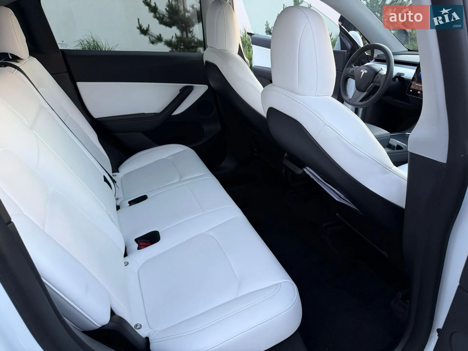 2021 Tesla Model Y - мініатюра 17