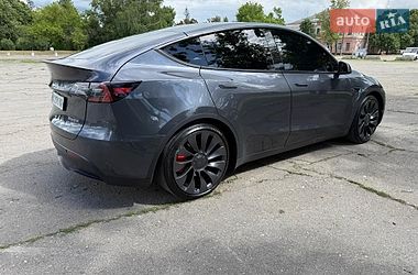 Позашляховик / Кросовер Tesla Model Y 2023 в Харкові
