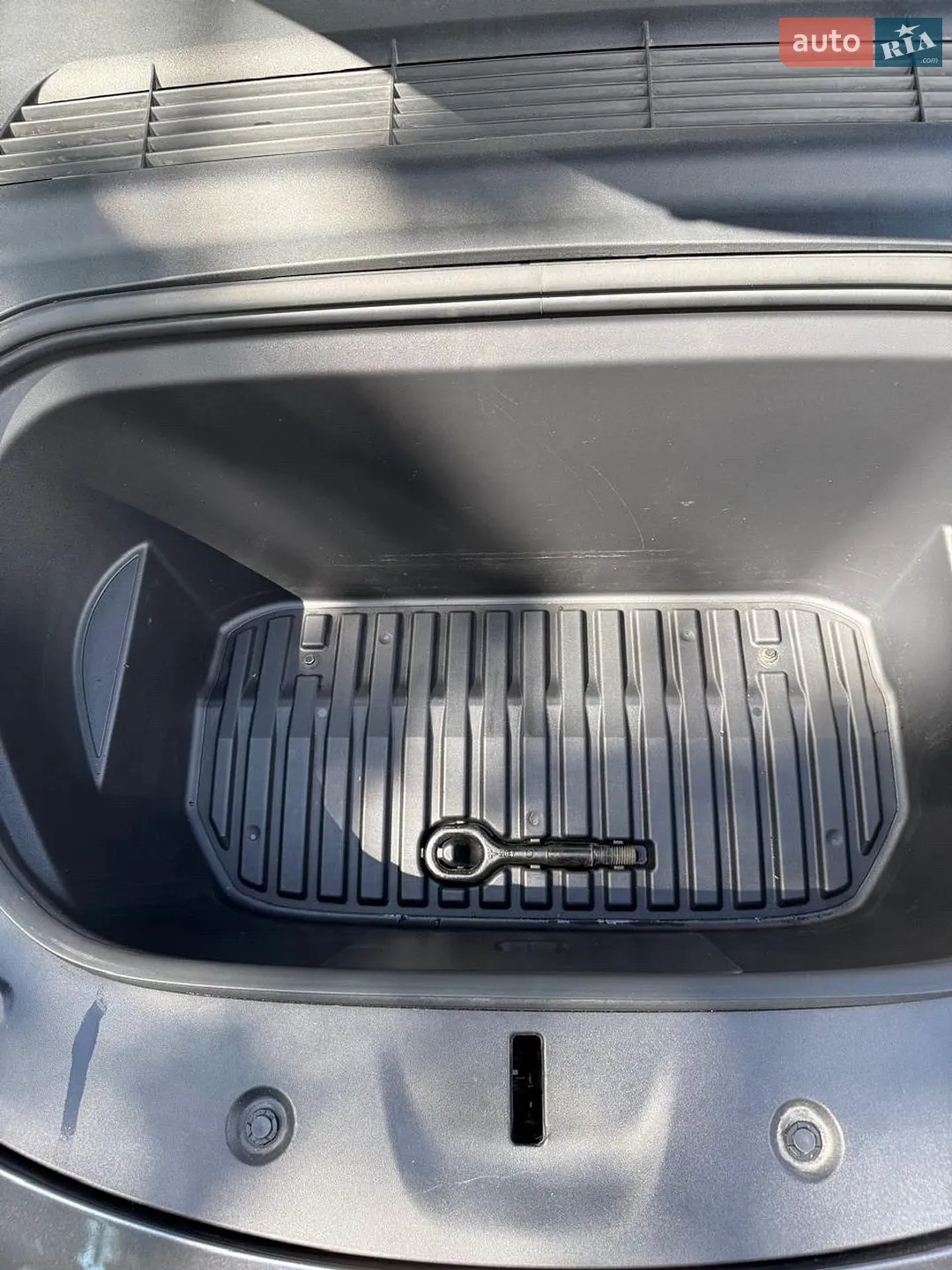 2023 Tesla Model Y - мініатюра 42