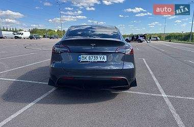 Позашляховик / Кросовер Tesla Model Y 2023 в Рівному фото 12 Позашляховик / Кросовер Tesla Model Y 2023 в Рівному