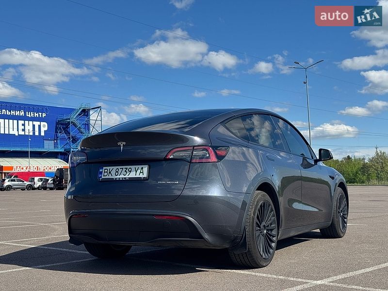 Позашляховик / Кросовер Tesla Model Y 2023 в Рівному фото 15 Позашляховик / Кросовер Tesla Model Y 2023 в Рівному