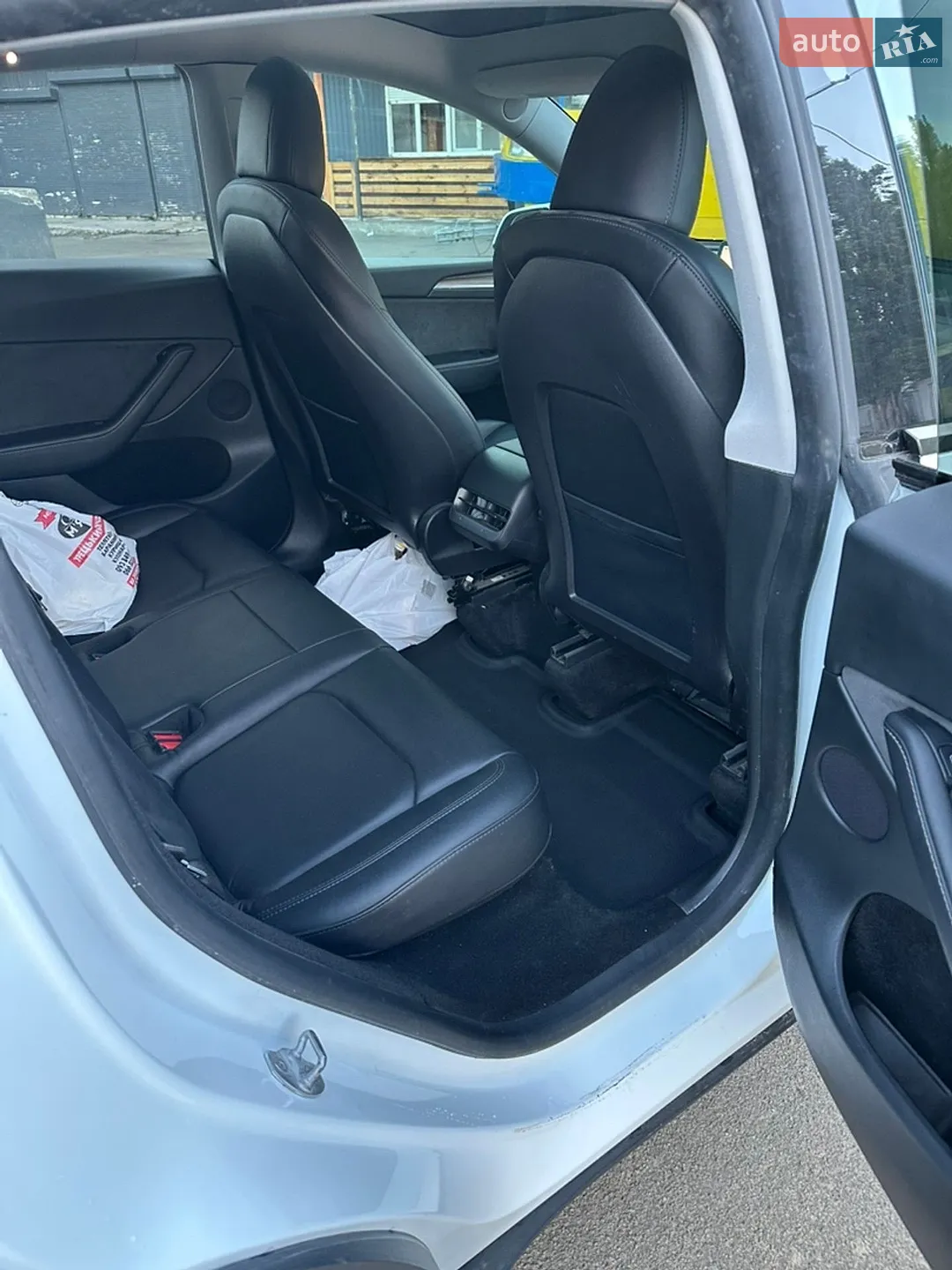 2022 Tesla Model Y - мініатюра 2