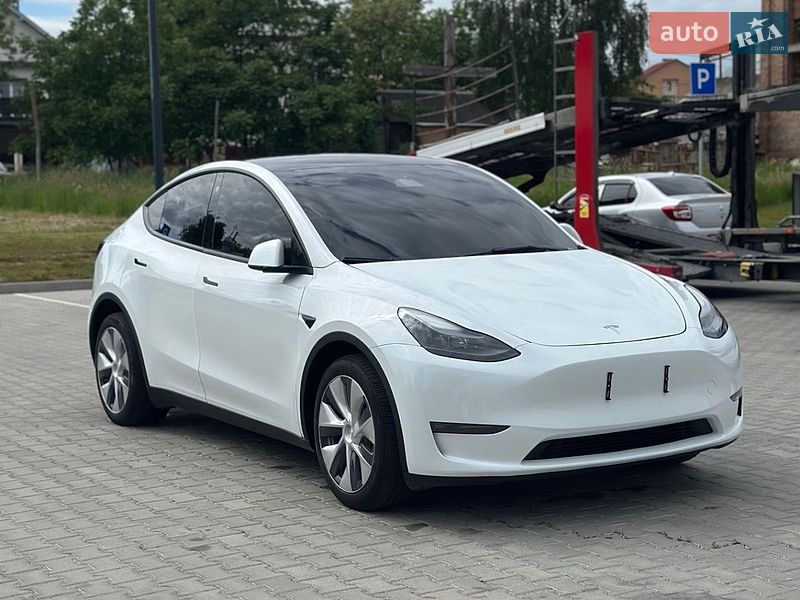 Внедорожник / Кроссовер Tesla Model Y 2023 в Львове