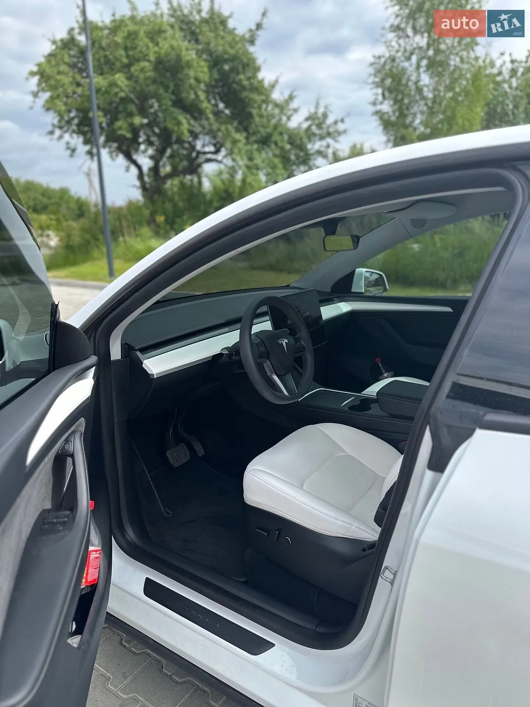 2023 Tesla Model Y - мініатюра 11