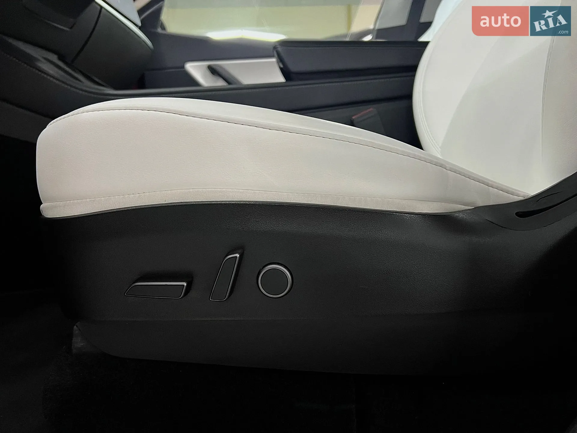2022 Tesla Model Y - мініатюра 9